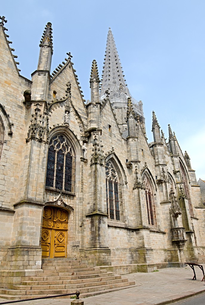 vitre bretagne frankrijk france hdr vilaine vestingstad kerk Notre-Dame olv notre dame chateau kasteel